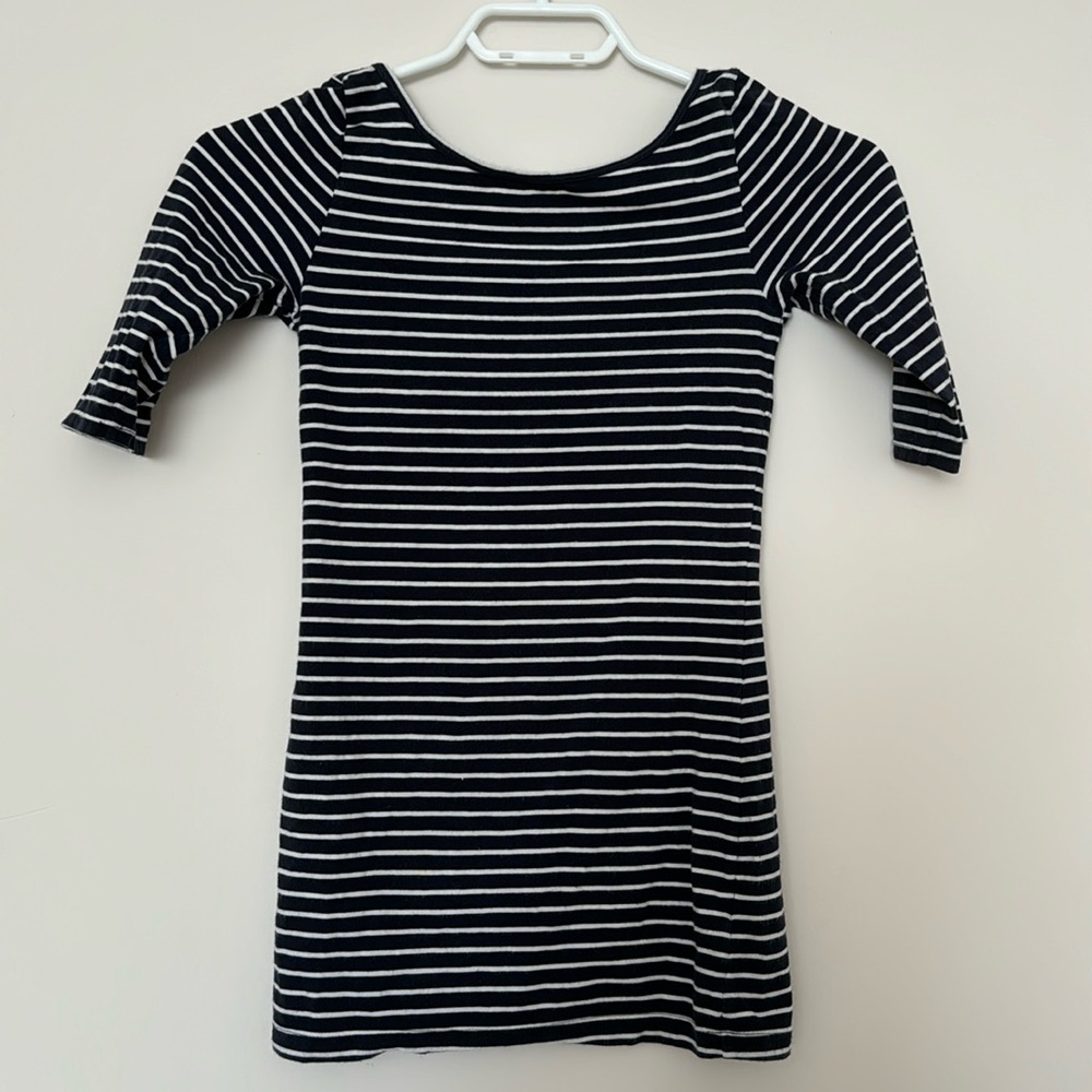 Aritzia T. Babaton